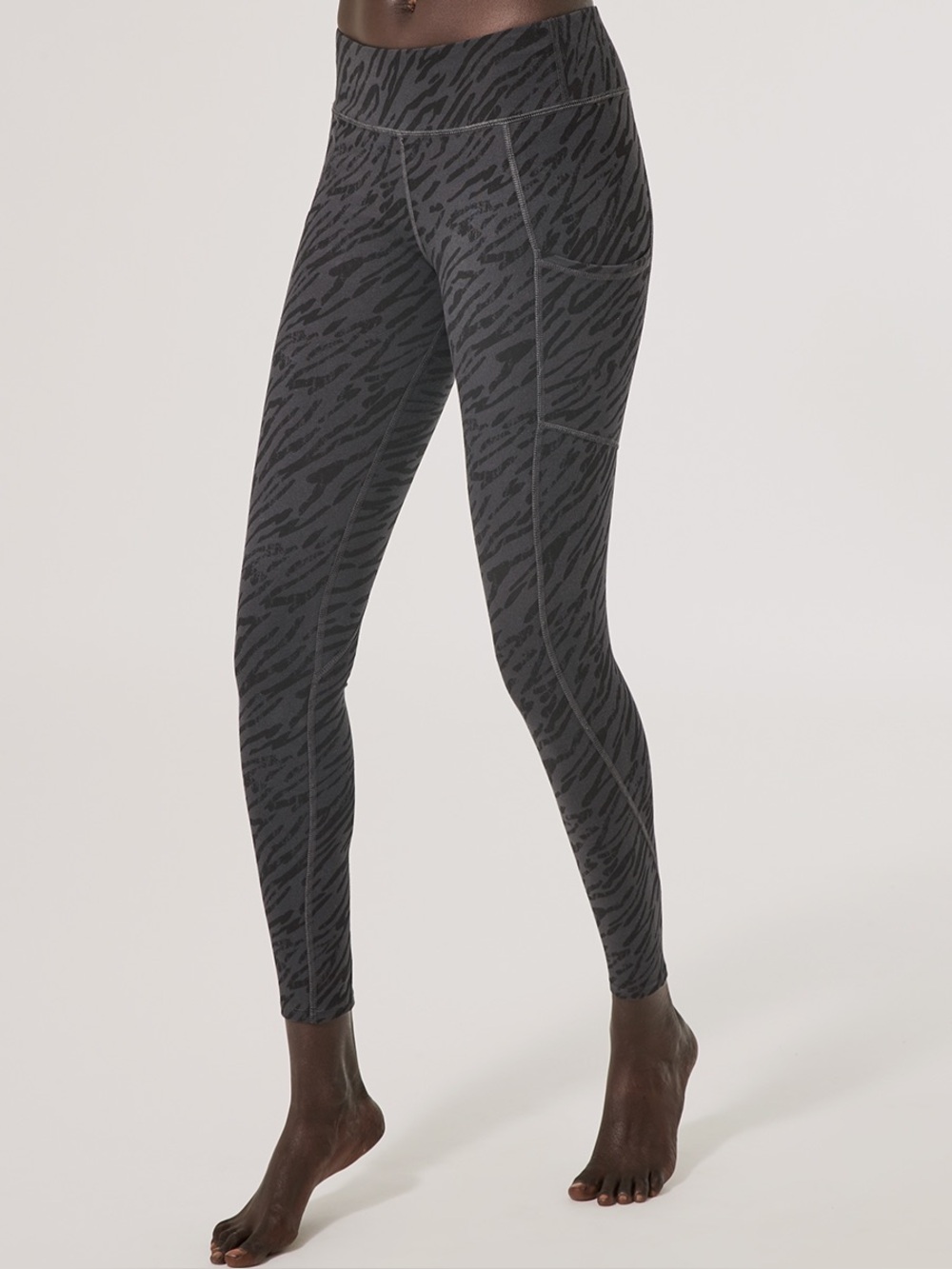 ‼️EUC: Pact Organic Cotton Grey & Black Zebra Print Pocket Leggings - XL